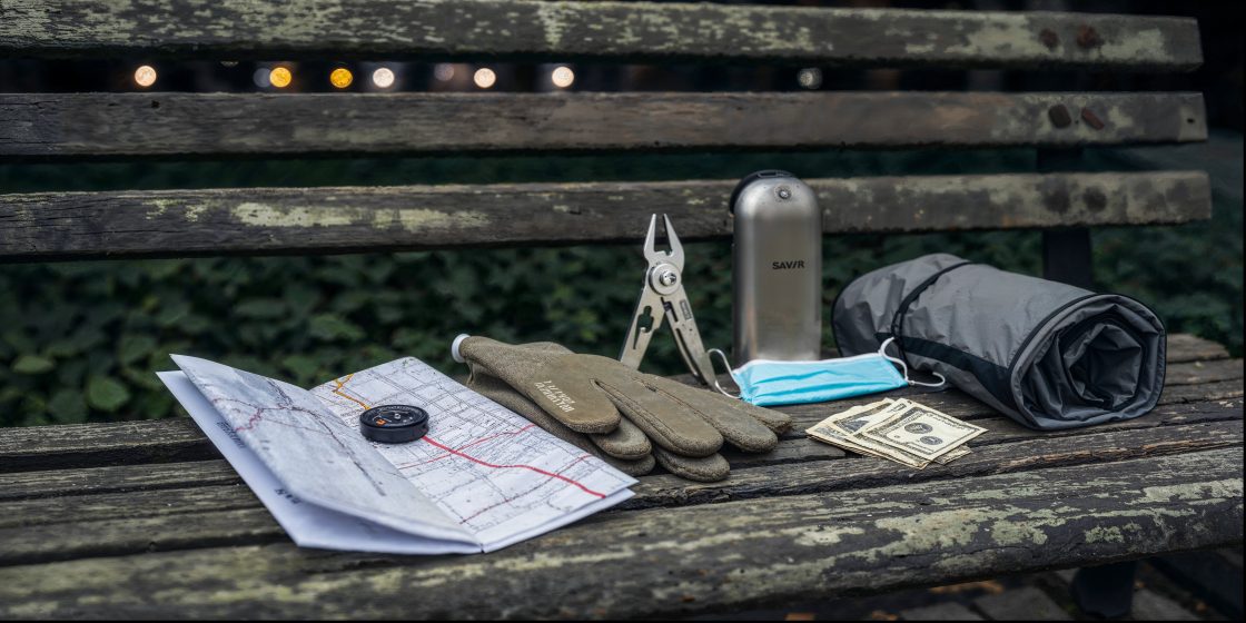 Best Emergency Survival Kit: Essential Gear for Urban Preparedness